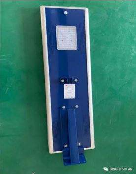 ไฟถนนพลังงานแสงอาทิตย์ AIO 40W 40W AIO solar street light
